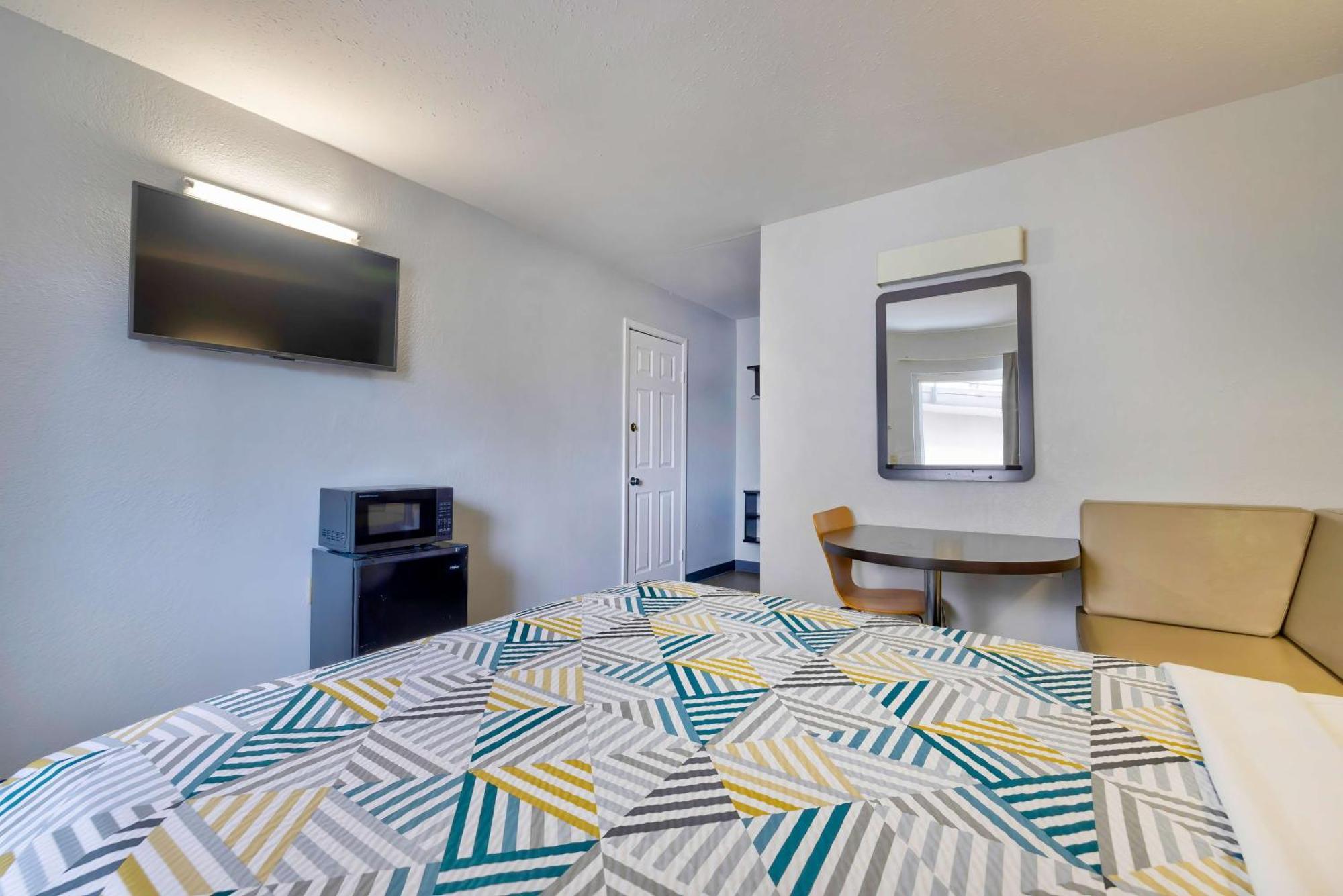 Motel 6-Oshkosh, Wi Luaran gambar