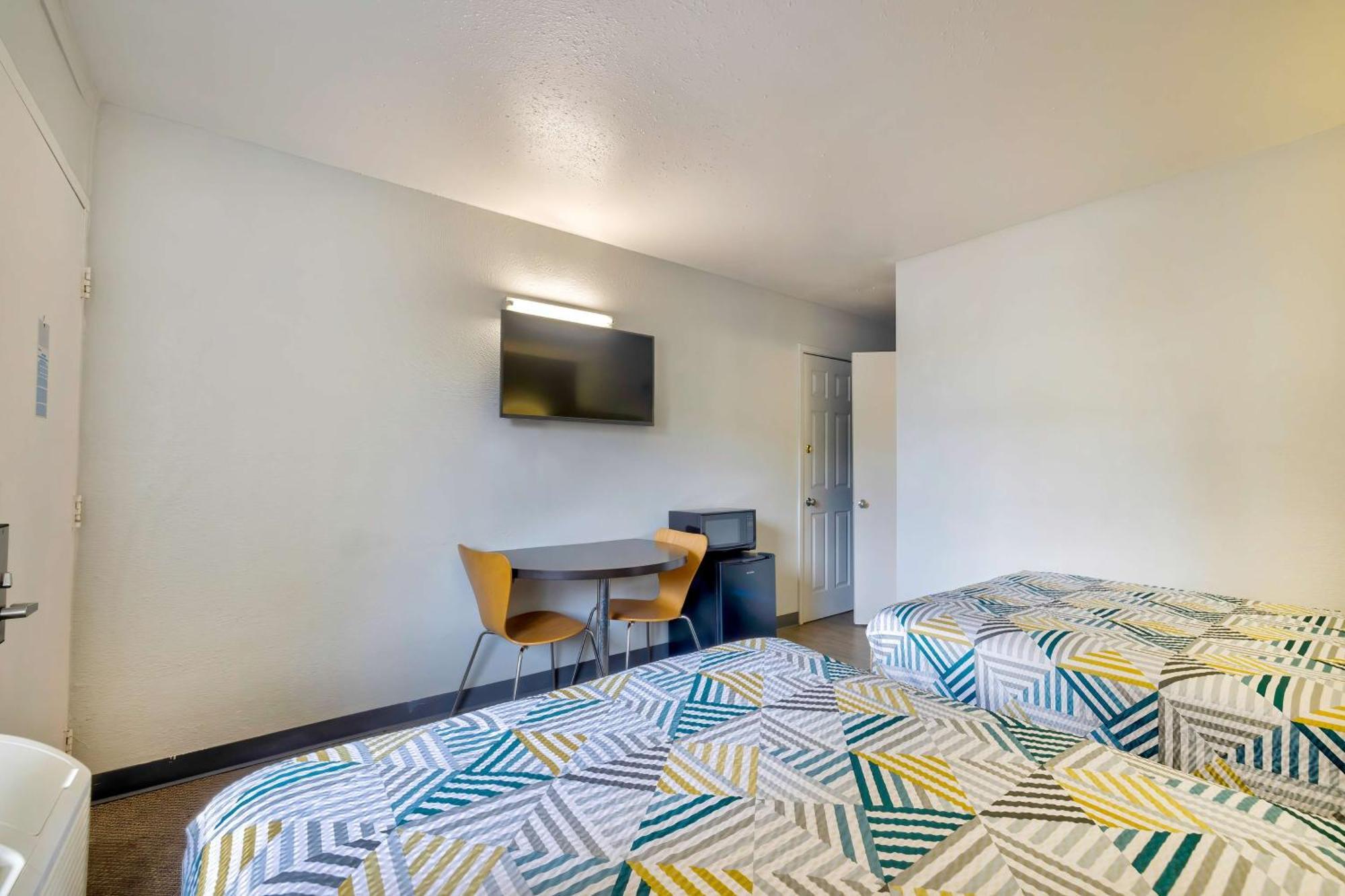 Motel 6-Oshkosh, Wi Luaran gambar