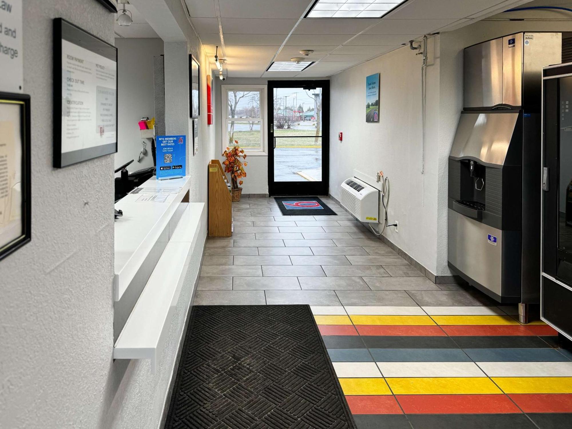 Motel 6-Oshkosh, Wi Luaran gambar