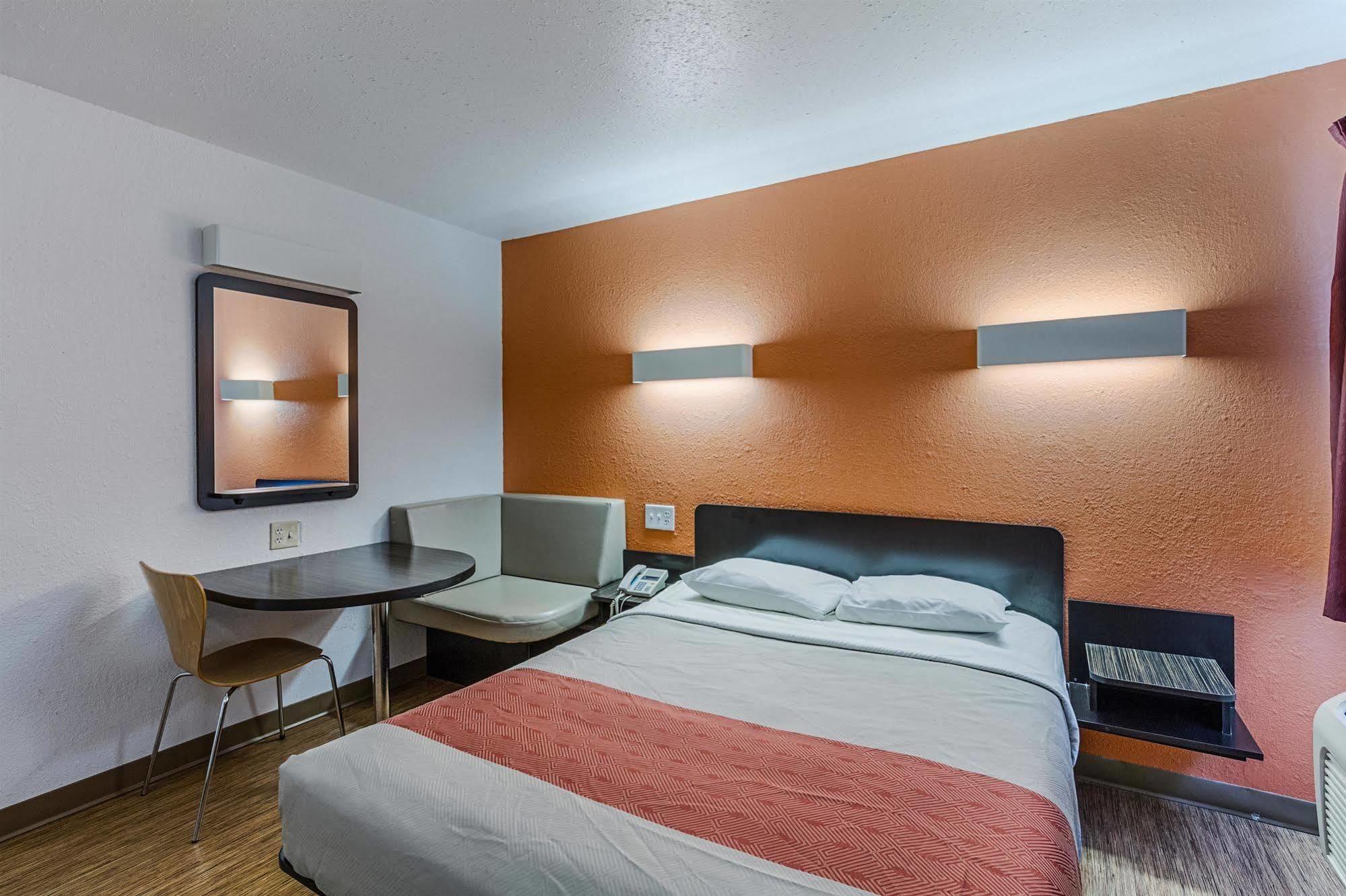 Motel 6-Oshkosh, Wi Luaran gambar