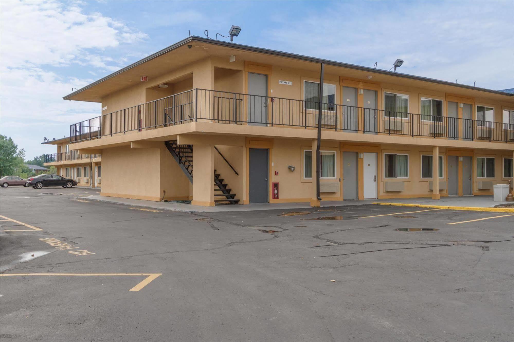 Motel 6-Oshkosh, Wi Luaran gambar